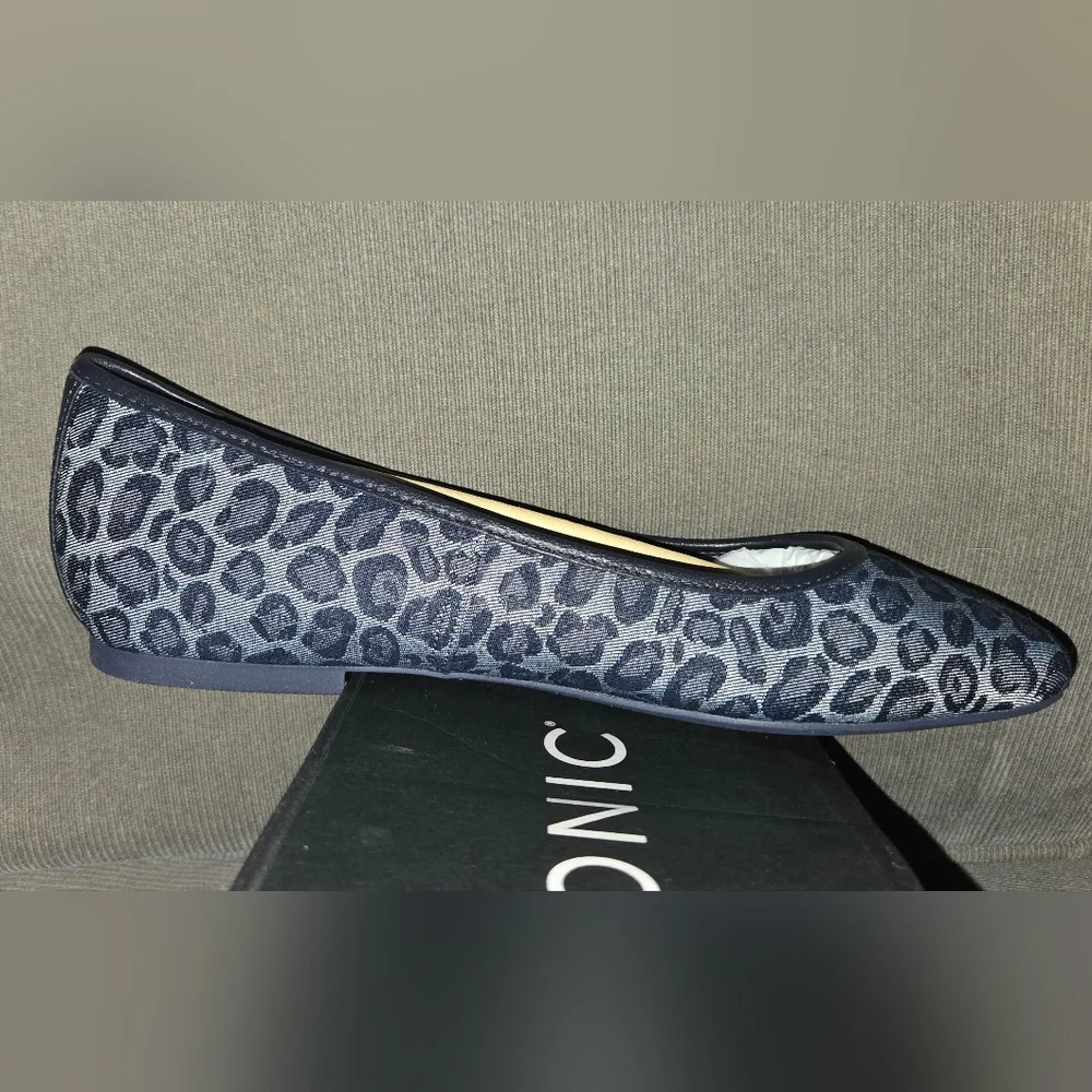 Vionic Orinda 2 Ballet Flats Size 8 1/2 Narrow Leopard Print Denim NEW In Box